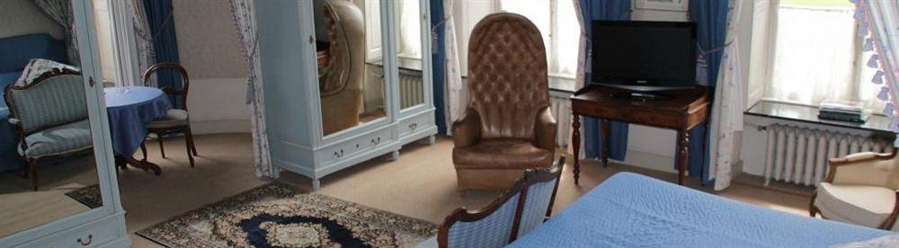 Chateau D'Hassonville Aye Kültér fotó